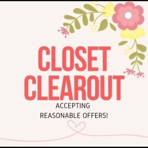 Closet Clearout Sign